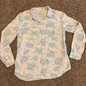 *Gorgeous floral Print flannel*